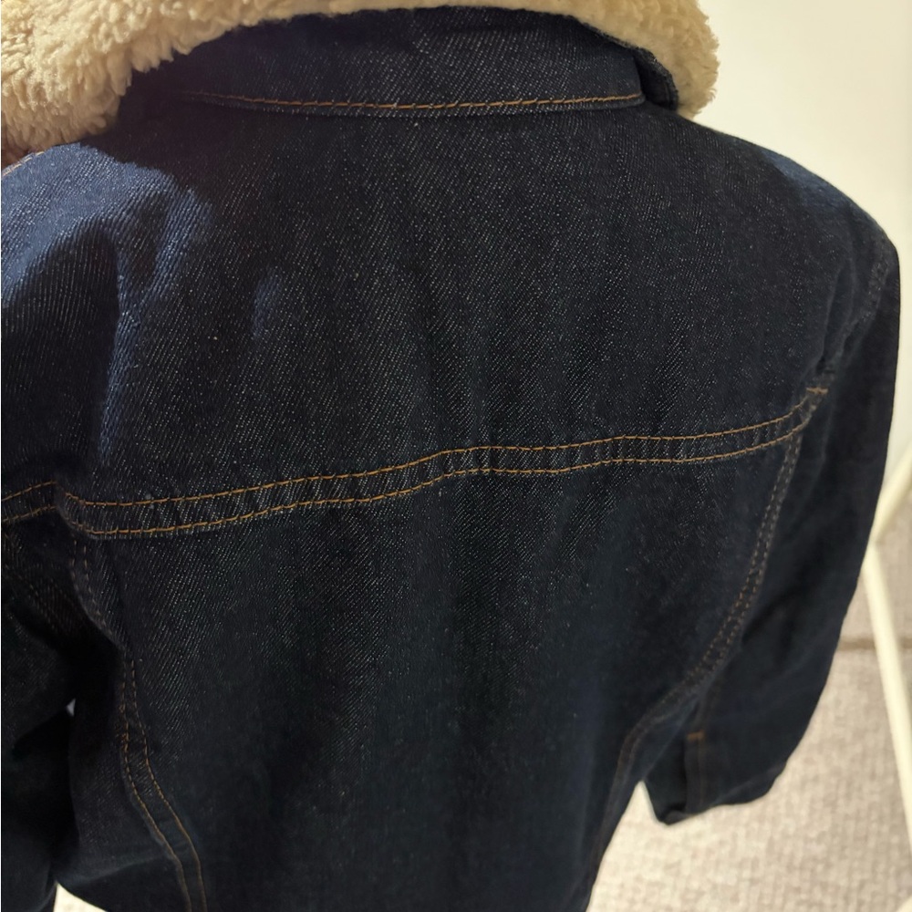 GAP Kids Denim Jacket with Sherpa Lining - Picture 4 of 5
